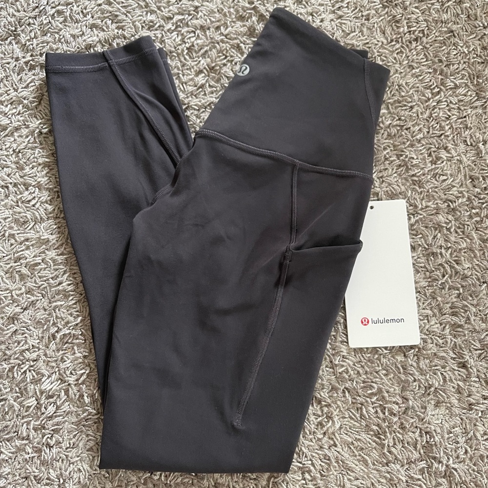 Lululemon Align HR Crop 23” *pockets